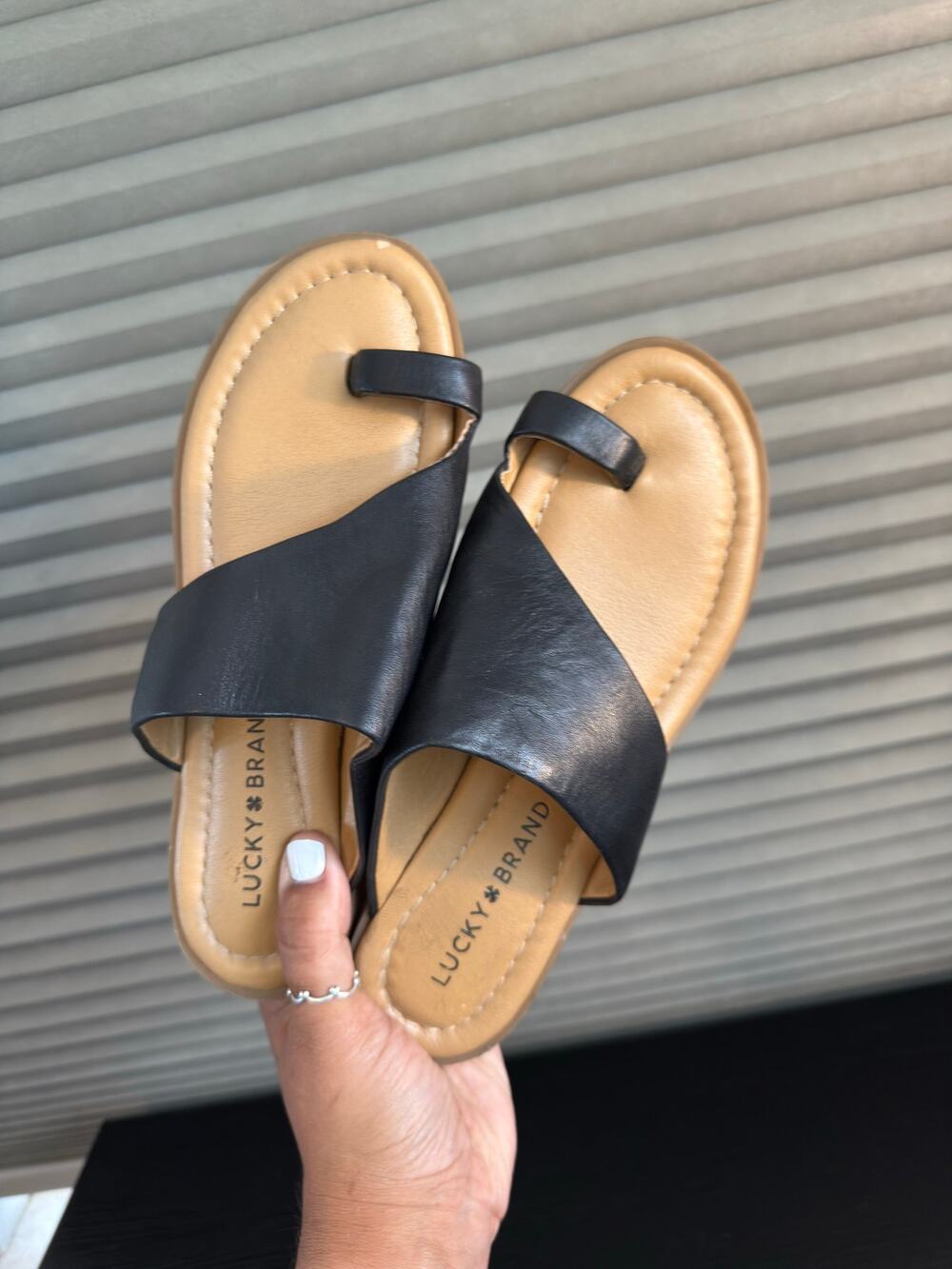 Lucky Brand Leather Toe Loop Slide Sandals Black Women’s US 6 EU 36